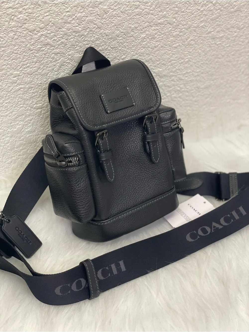 NWT Coach Sprint Sling Pack Leather CBF63 in Black